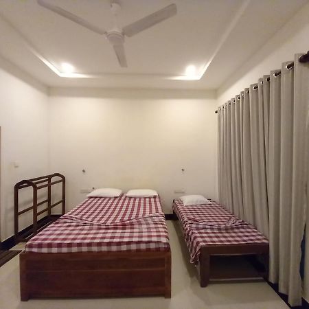 Hotel Krish Kalkudah  Exteriér fotografie