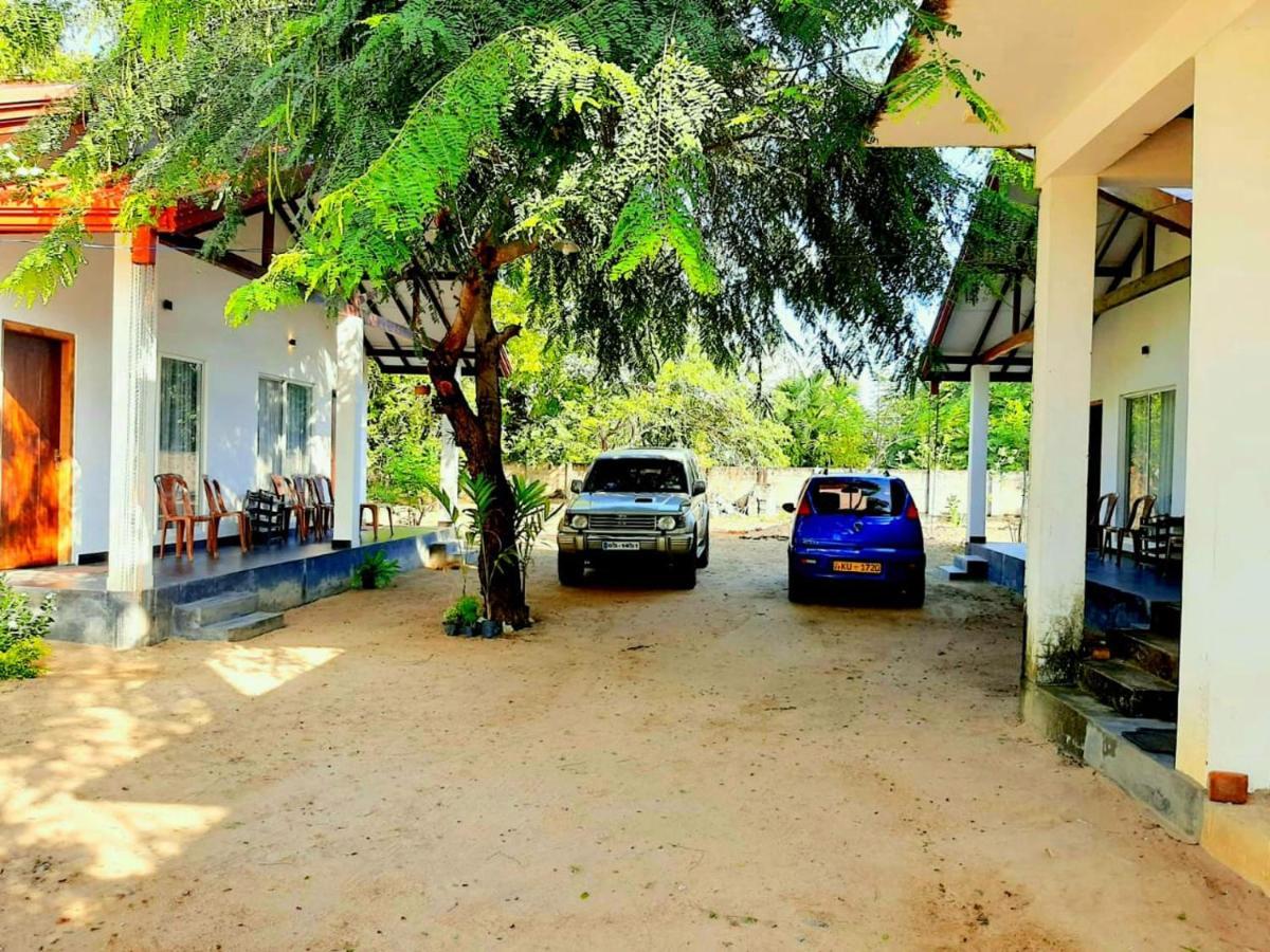 Hotel Krish Kalkudah  Exteriér fotografie