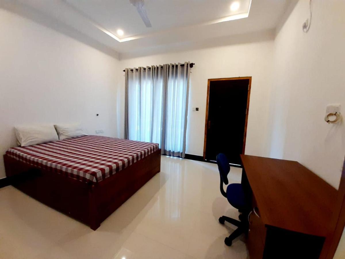 Hotel Krish Kalkudah  Exteriér fotografie