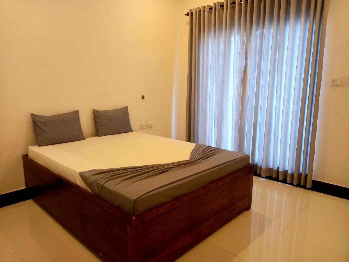 Hotel Krish Kalkudah  Exteriér fotografie
