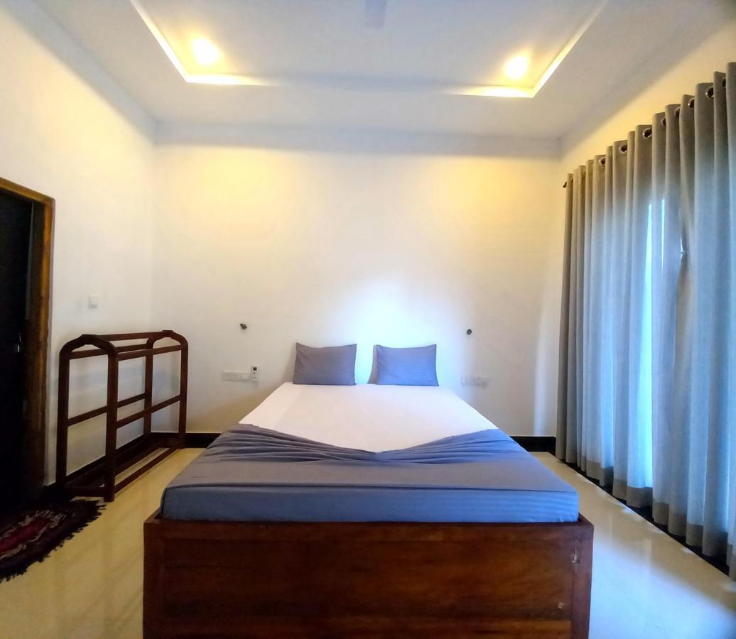 Hotel Krish Kalkudah  Exteriér fotografie
